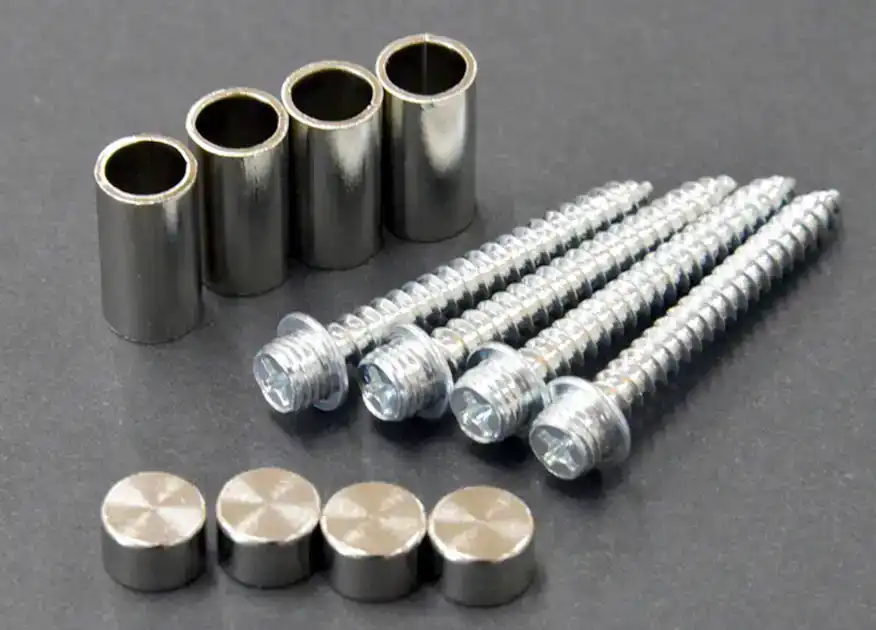 化粧ビス 素材：ステンレス製ユニクロメッキ