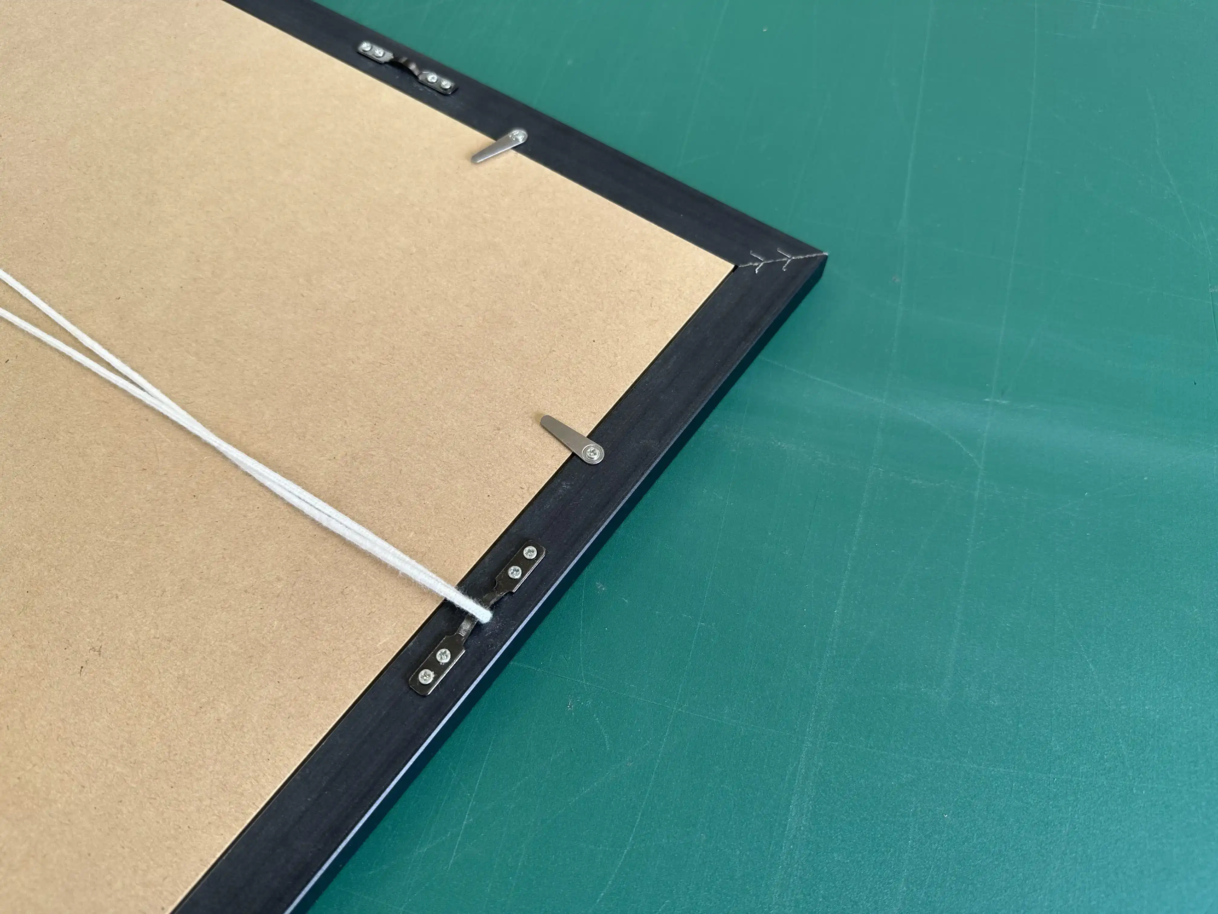 プレミアムタイプの取付け方：紐通し